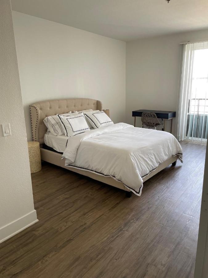 Villa Marina - Modern & Immaculate, Spacious, Gated Condo With Fireplace Pool, Gym, 2 Master Bedrooms Los Angeles Exterior foto